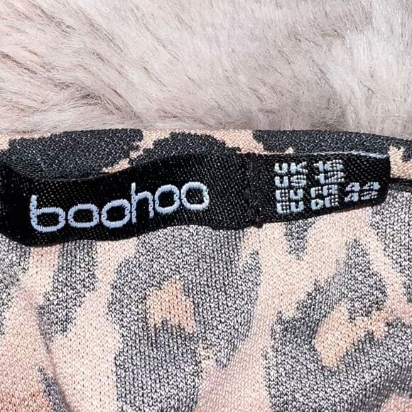 Boohoo LEOPARD PRINT FLIPPY ROMPER - Picture 15 of 16